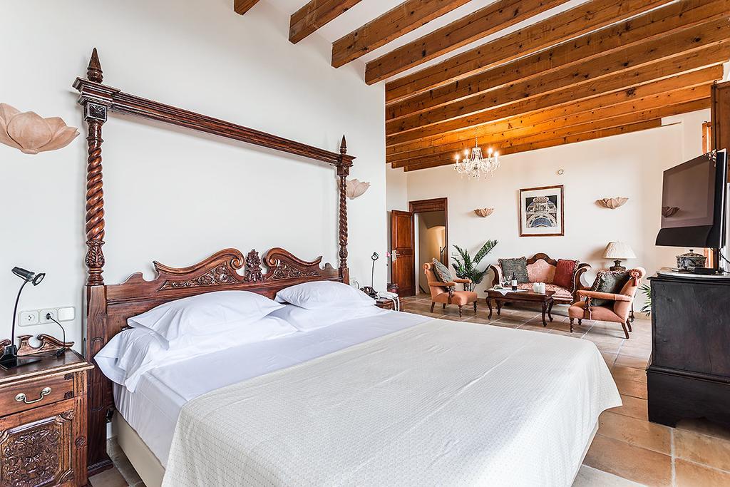 Reads Balance Hotel Santa Maria del Cami  Exterior photo